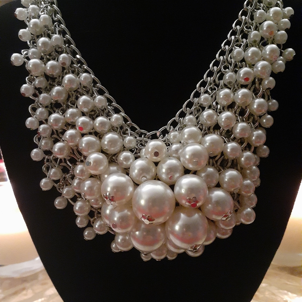 Fist full of Pearl's Necklace